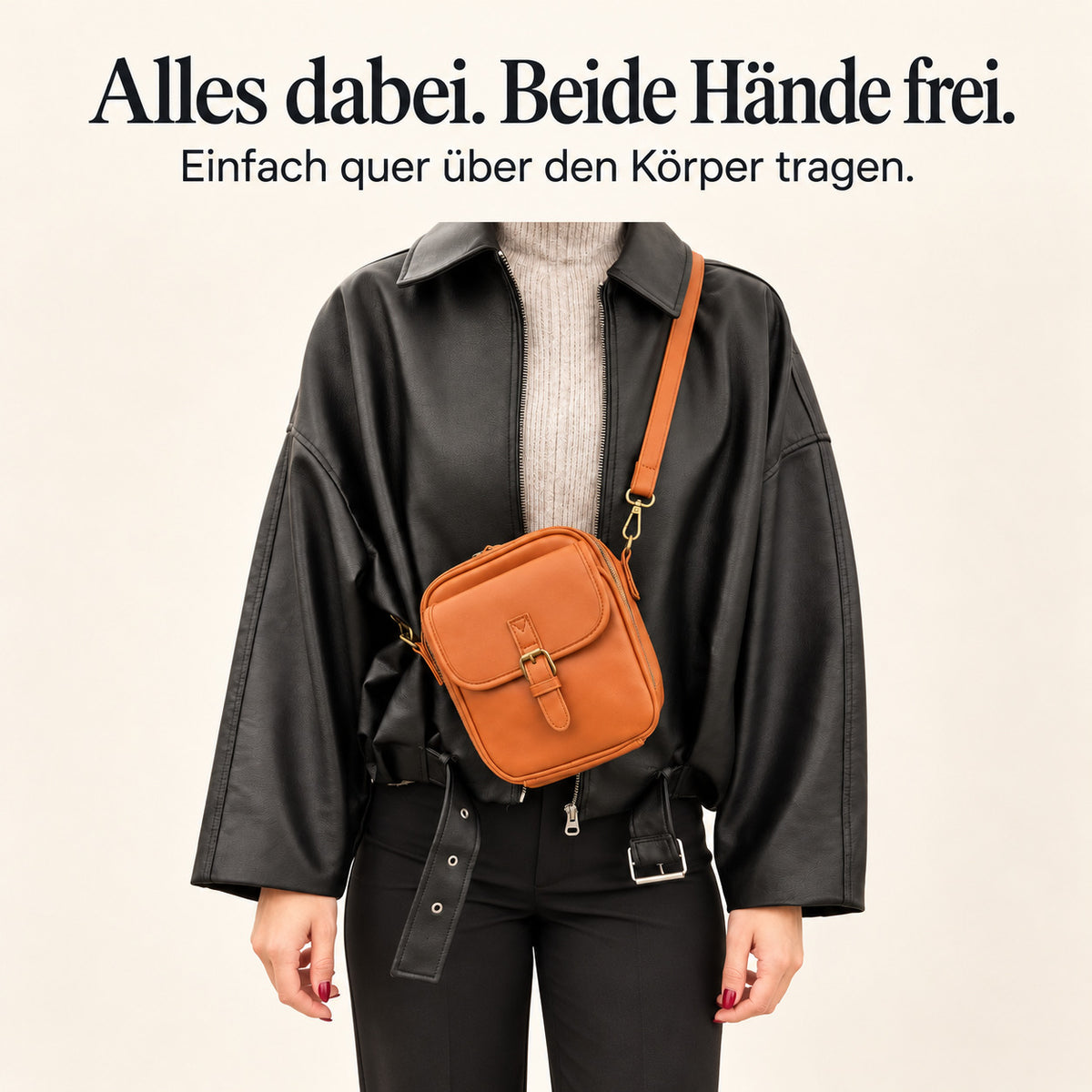Mavelle in Braun quer am Körper getragen – Studiomotiv. Alles dabei. Beide Hände frei. Einfach quer über den Körper tragen.